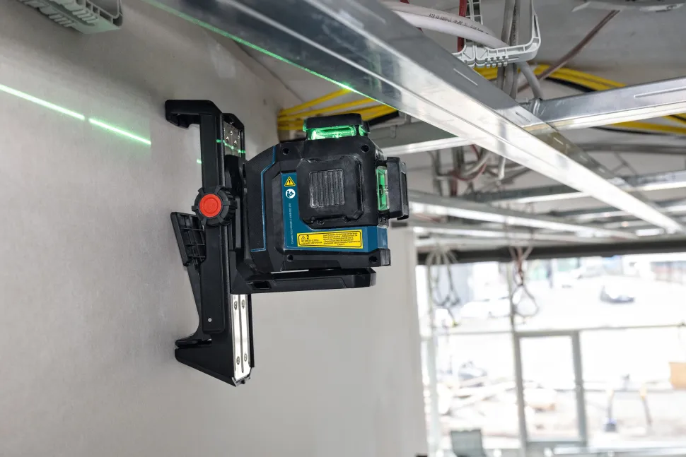 Bosch Power Tools 3.7V Leveling and Alignment Laser GLL300-42GL