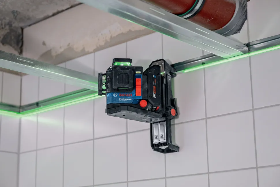 Bosch Power Tools 18V Leveling and Alignment Laser GLL330-80CGL