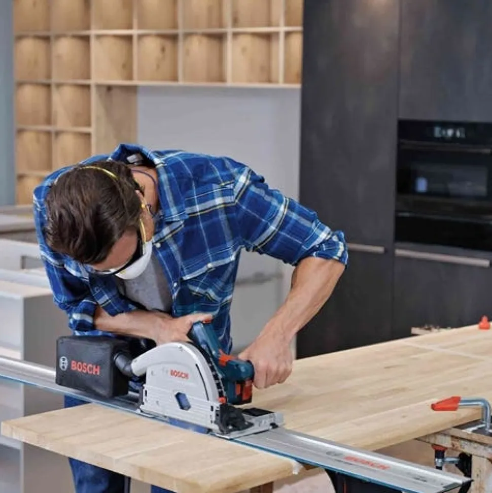 Bosch PROFACTOR 18V Plunge Cut 5-1/2" Track Circular Saw Brushless (8.0Ah) Kit GKT18V-20GCL14