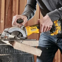 DeWalt ATOMIC 20V MAX Brushless 4-1/2