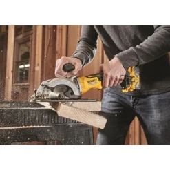 DeWalt ATOMIC 20V MAX Brushless 4-1/2