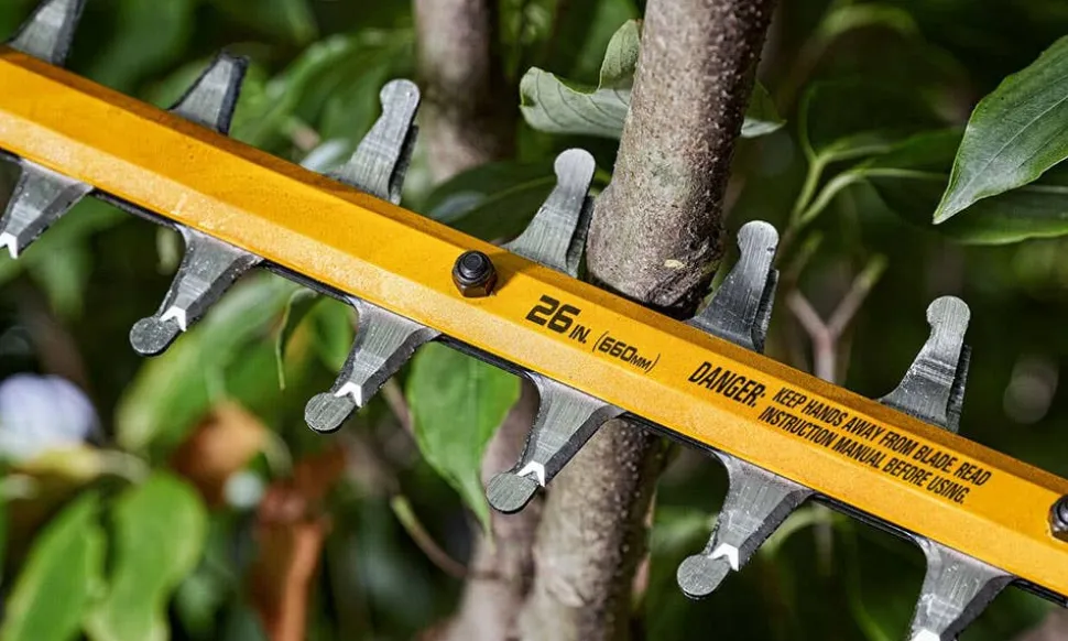 DeWalt 60V MAX 26" Brushless Cordless Hedge Trimmer Kit DCHT870T1