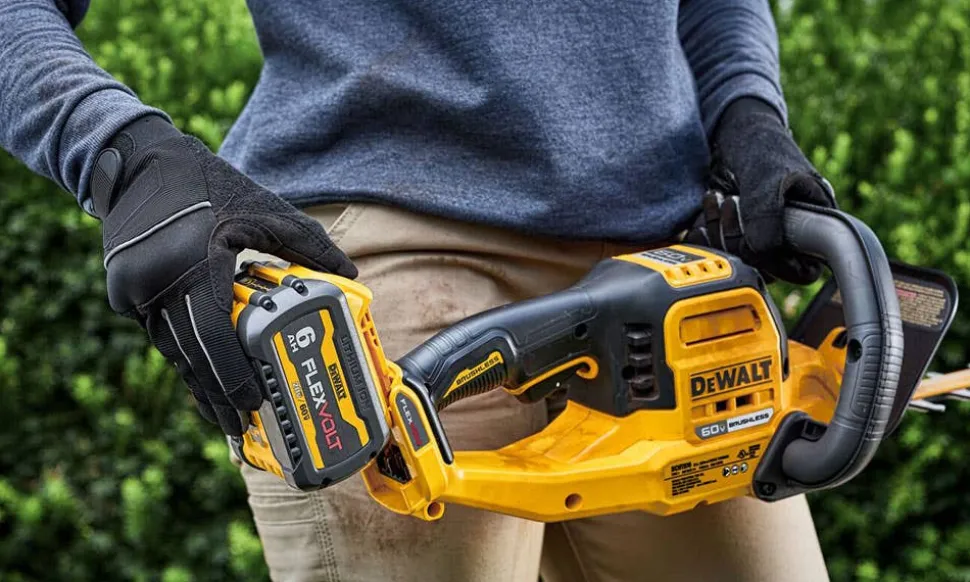 DeWalt 60V MAX 26" Brushless Cordless Hedge Trimmer (Tool Only) DCHT870B