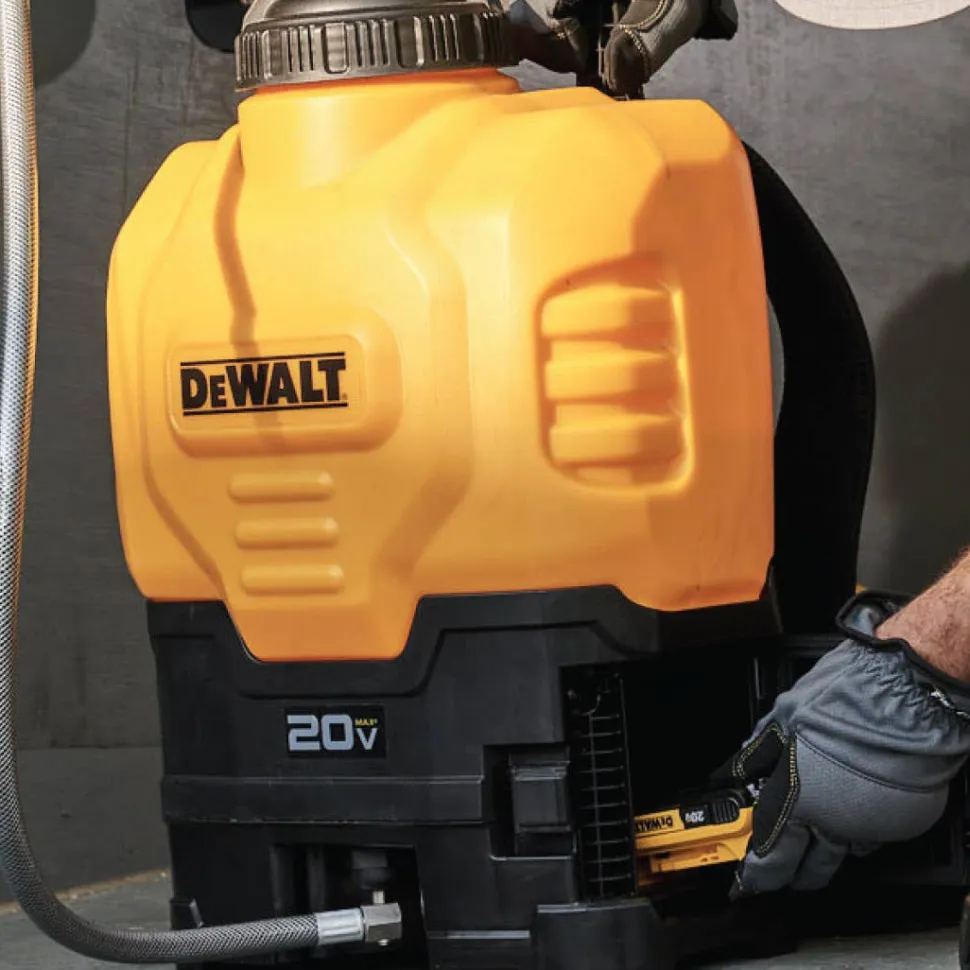 DeWalt 20V MAX 4 Gallon Backpack Sprayer Kit SPS-190681
