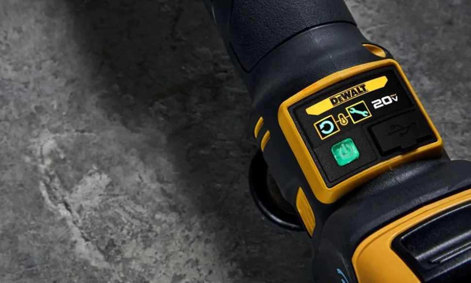 DeWalt 20V MAX Hydraulic Knockout Tool Kit DCE600D1