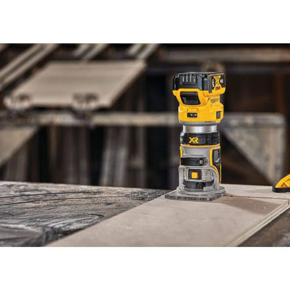 DeWalt 20V MAX* XR Brushless Cordless Compact Router DCW600B