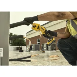 DeWalt 20V MAX* XR 1-1/4