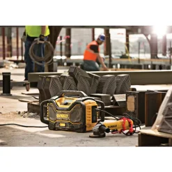 DeWalt 20V/60V Bluetooth Charger Radio DCR025