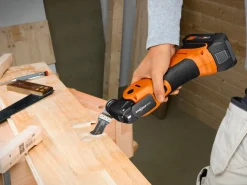 Fein 18V AmpShare MULTIMASTER AMM 700 Max Top 4.0 Ah AS Cordless oscillating multi-tool 71293661090