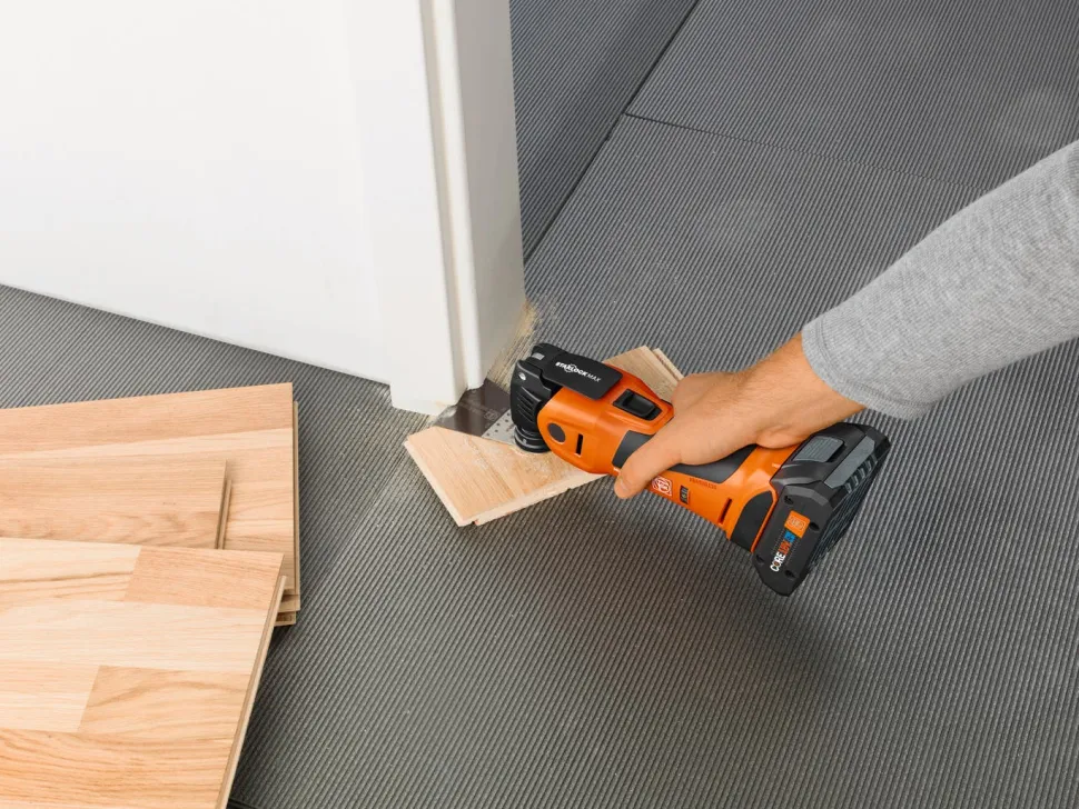Fein 18V AmpShare MULTIMASTER AMM 700 Max Top 4.0 Ah AS Cordless oscillating multi-tool 71293661090