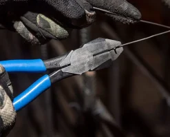 Klein 9" Heavy-Duty Cutting Ironworker's Pliers D2000-7CST