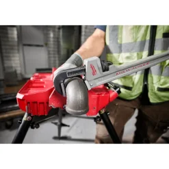Milwaukee 14L Aluminum Pipe Wrench with POWERLENGTH Handle 48-22-7215