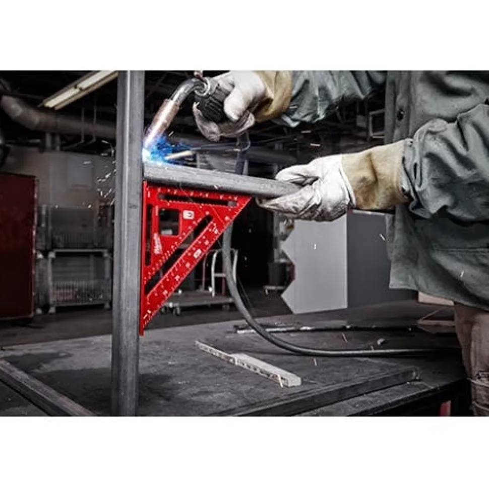Milwaukee 7" Magnetic Rafter Square - MLSQM070