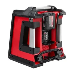 Milwaukee M18 Bluetooth Jobsite Radio with Charger 2792-20