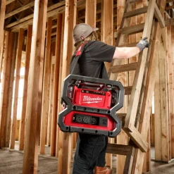 Milwaukee M18 CARRY-ON 3600W/1800W Power Supply 2845-20