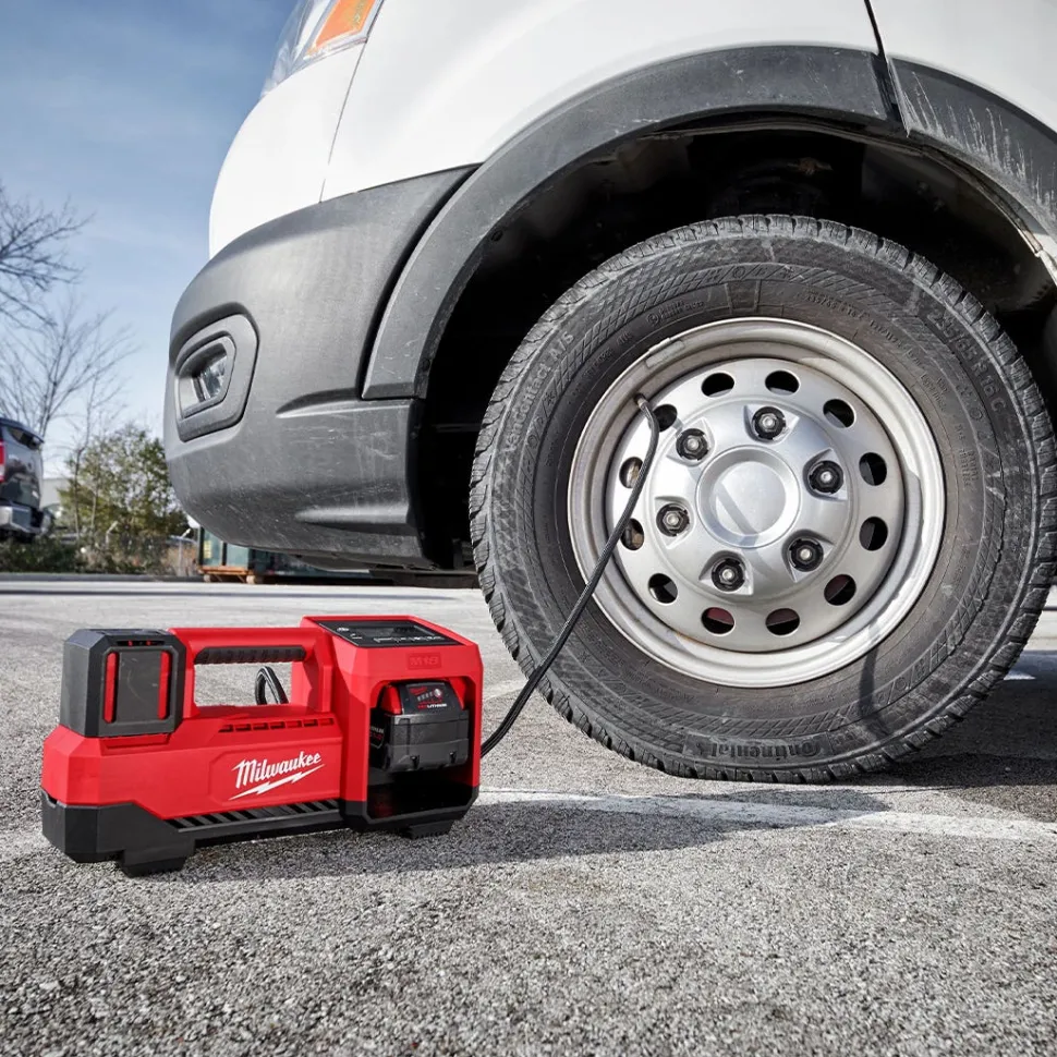 Milwaukee M18 Cordless Tire Inflator (Bare Tool) 2848-20