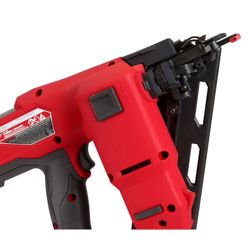 Milwaukee M18 FUEL 15 Gauge Finish Nailer Kit 2839-21CT