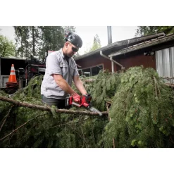 Milwaukee M18 FUEL HATCHET 8