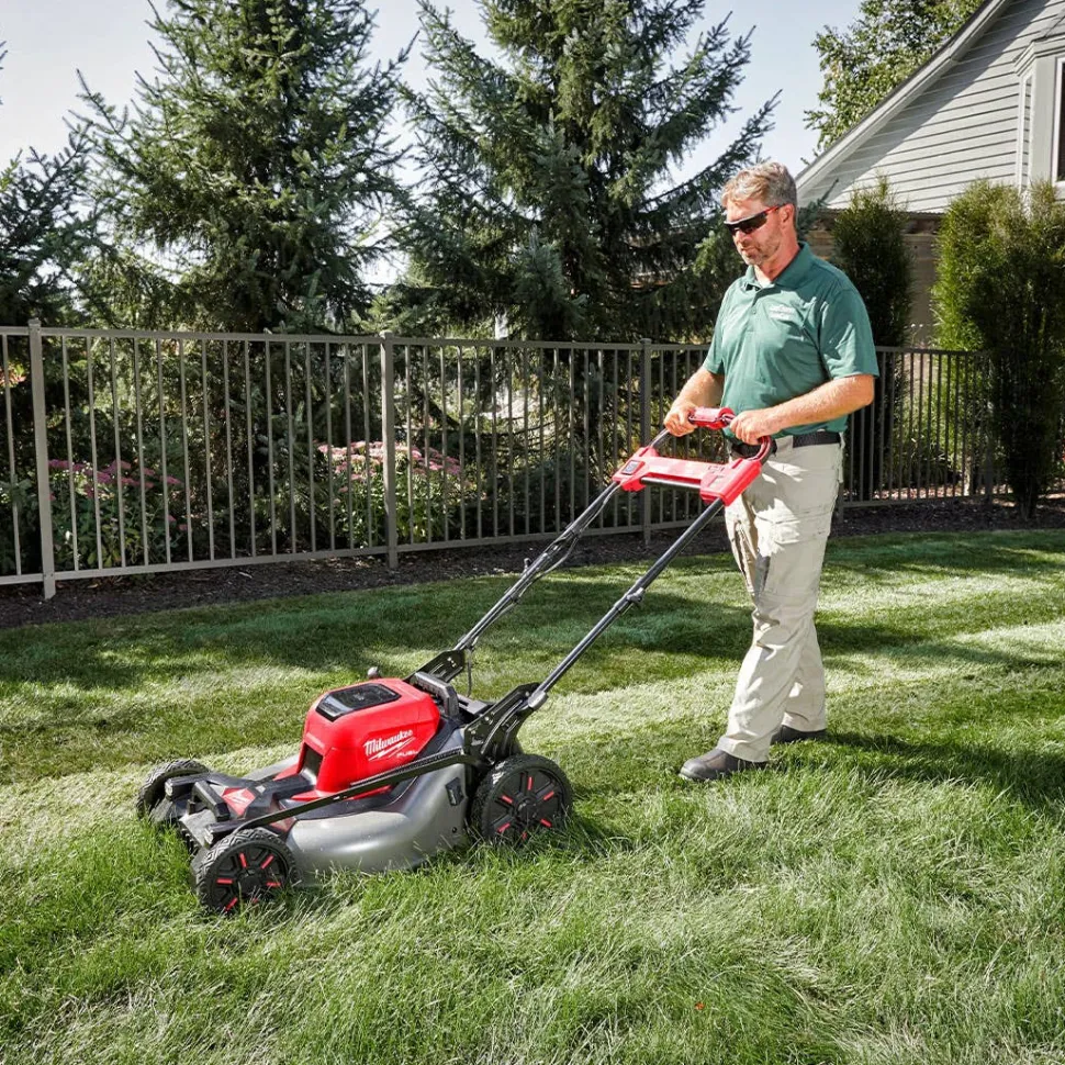 Milwaukee M18 FUEL 21" Self-Propelled Dual Battery Mower Kit 2823-22HD