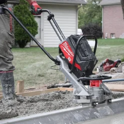 Milwaukee MX FUEL Concrete Vibratory Screed 3.0Ah Kit MXF381-2CP