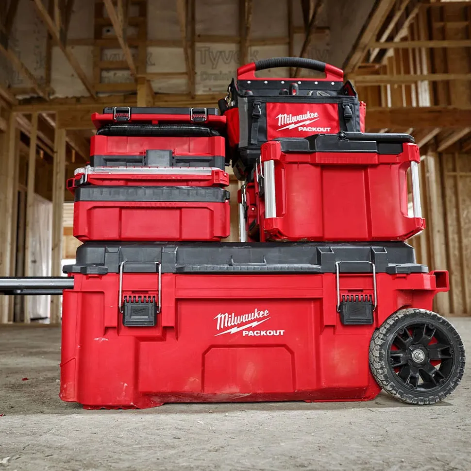 Milwaukee Packout Rolling Tool Chest 48-22-8428