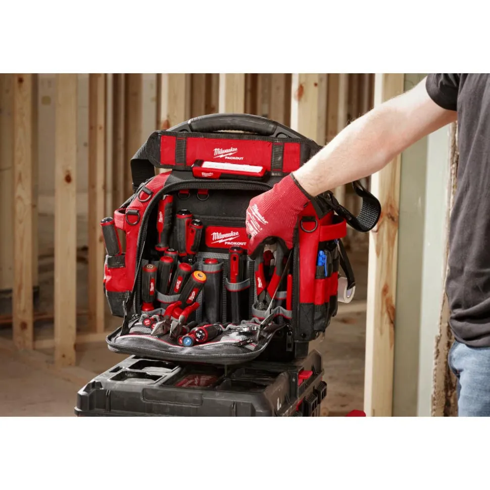 Milwaukee PACKOUT 15" Structured Tool Bag 48-22-8316