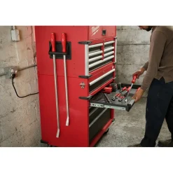 Milwaukee 42