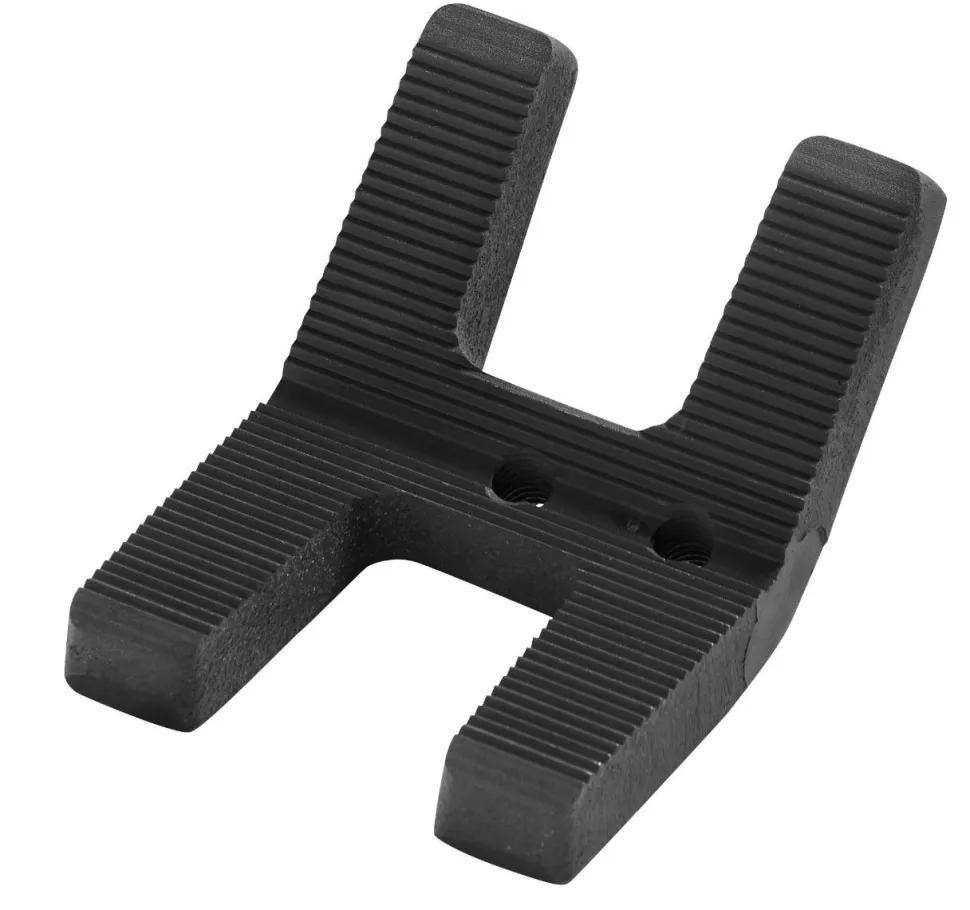 Milwaukee PVC Coated Pipe Jaw Leveling Tripod Chain Vise 48-22-8696
