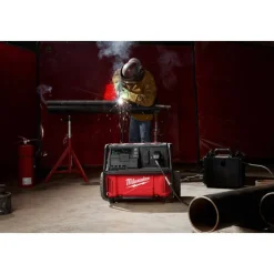 Milwaukee ROLL-ON 7200W/3600W 2.5kWh Power Supply 3300R