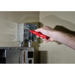 Milwaukee Tools Dual Range Voltage Detector 2208-20