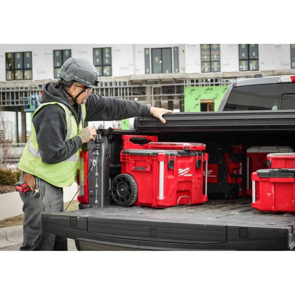 Milwaukee Tools PACKOUT Rolling Tool Box 48-22-8427