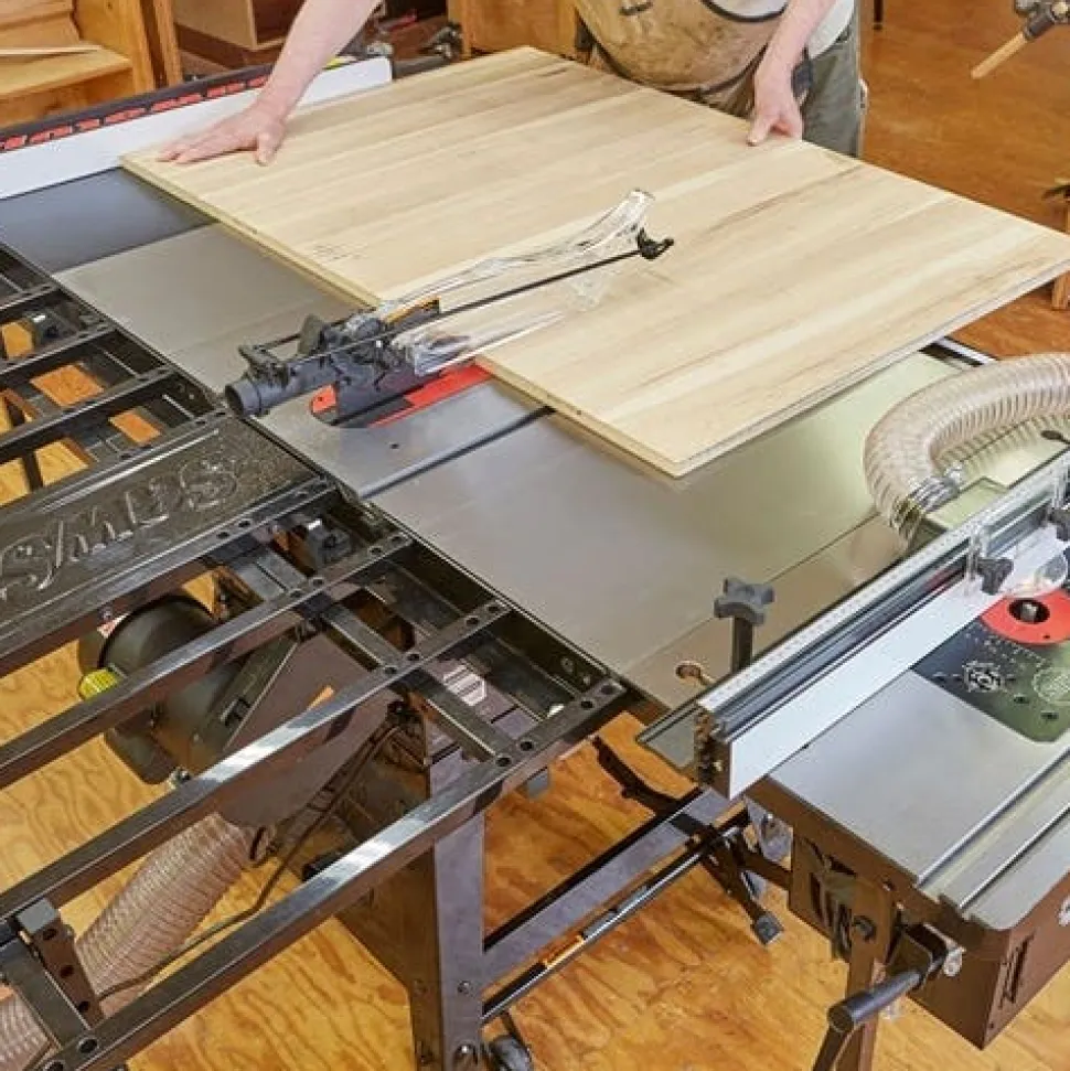SawStop Table Saws SawStop 1.75HP Contractor Saw 30" Professional Fence CNS175-PFA30 CNS175-PFA30
