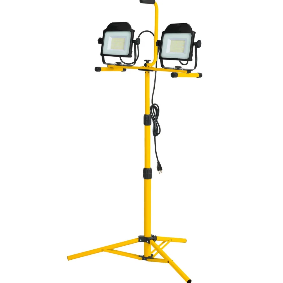 Southwire 20,000 Lumen LED Dual Head Work Light Tripod CSW10X2