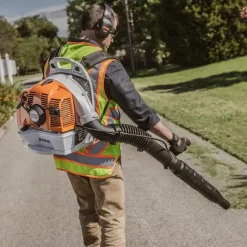 STIHL 63.3cc Professional Backpack Blower 500 CFM BR 430
