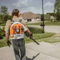 STIHL 63.3cc Professional Backpack Blower 436 CFM BR 350